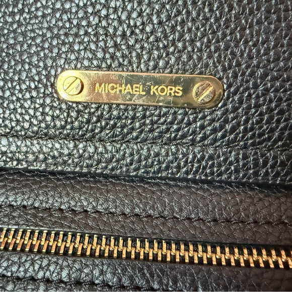 MICHAEL Michael Kors Mackenzie Tote Crossbody - Picture 2 of 7